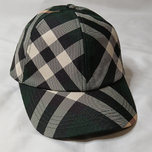 Burberry Other - Burberry Green & Cream Check Baseball Cap